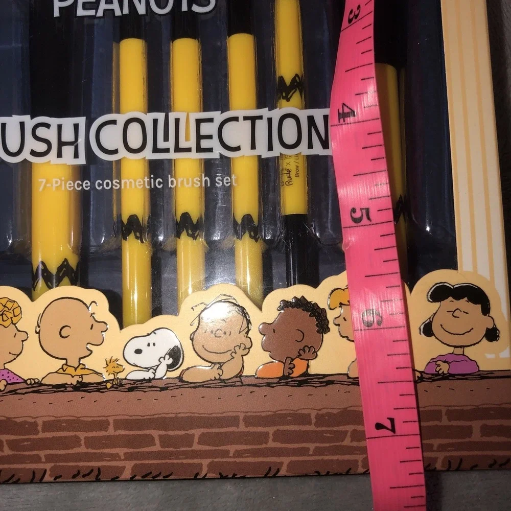 Rude X Peanuts Brush Collection (7 Pcs) Charlie Brown Yellow‎ Black